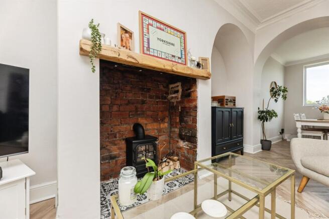3 bed Terraced for sale Image 7