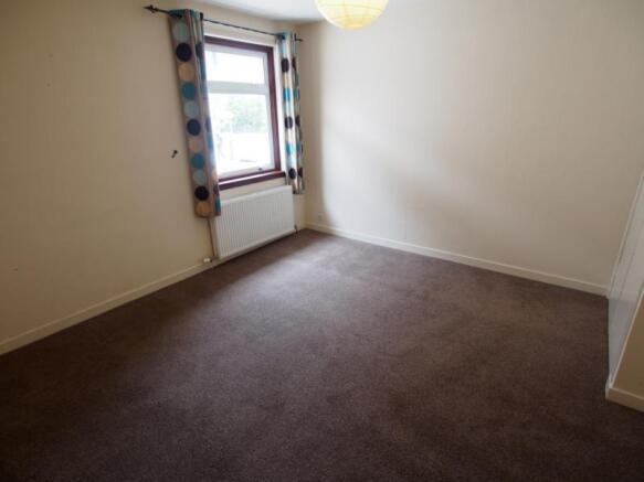 Bedroom 3 (2)