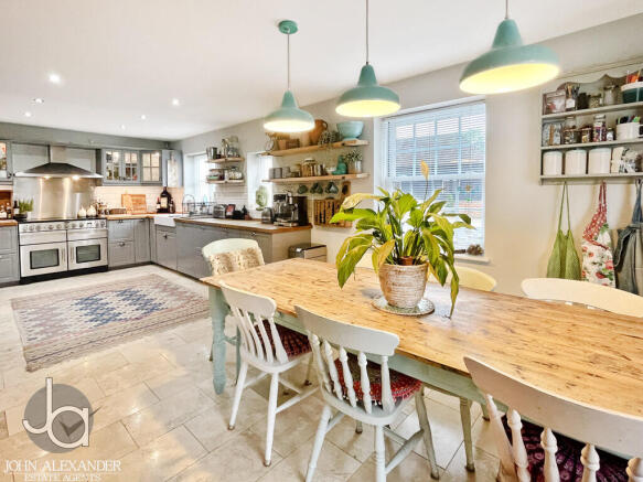 20251003_14143114...