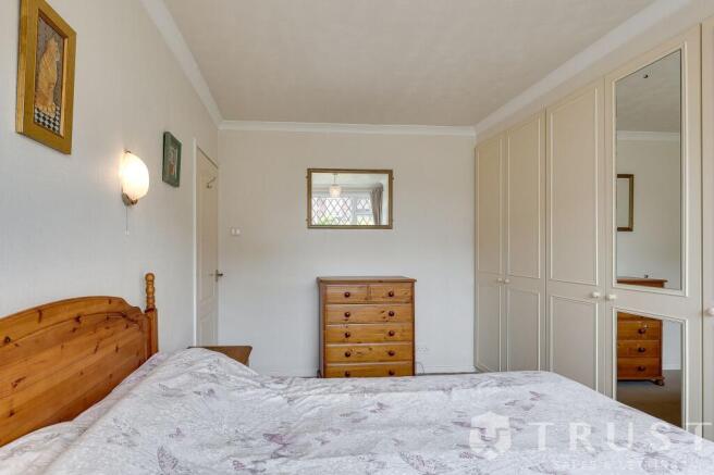 2 bed Semi-Detached Bungalow for sale Image 11
