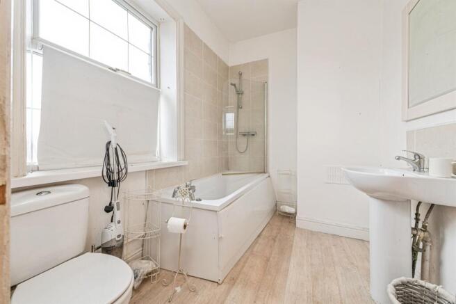 2 bed Terraced for sale Image 6