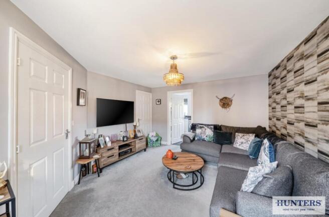3 bed Semi-Detached for sale Image 6