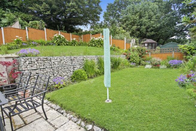 hamble -garden 1 .jpg