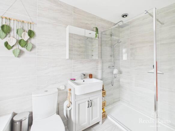 3 bed Semi-Detached for sale Image 12