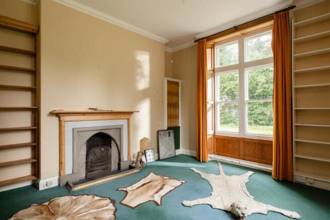 7 bed House for sale Image 6