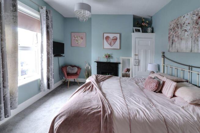 Bedroom 1 (Double)
