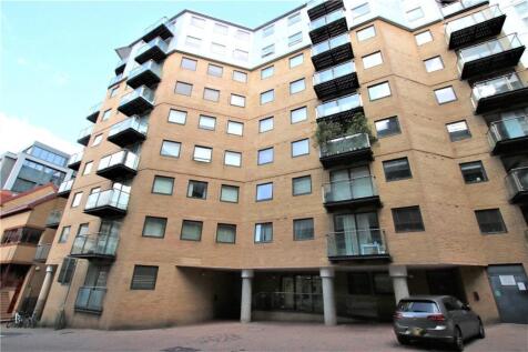 Merchants Place, Reading, RG1