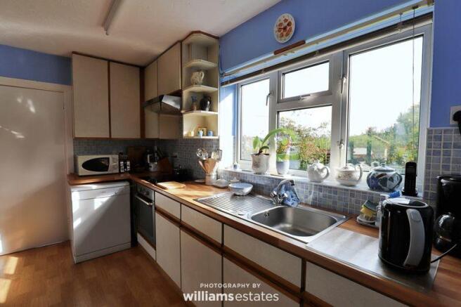 Kitchen (3)