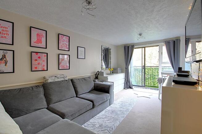 Living room 1