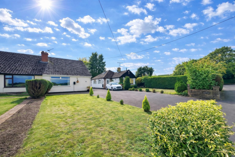Cemetery Road, Weston, Cheshire