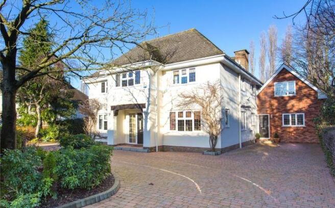 11 Greenhills Road