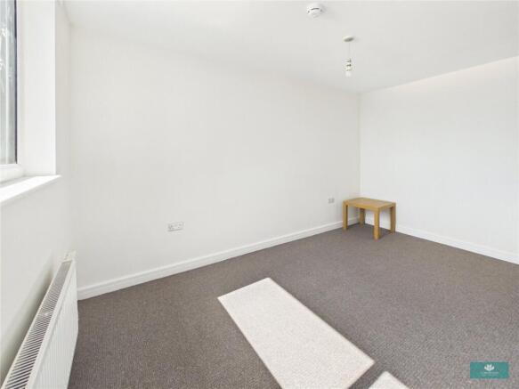 2 bed Apartment for sale Image 11