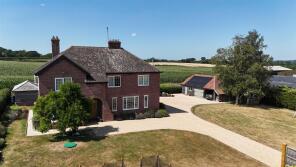 1, Plumber Farm Courtyard, Plumber DT10 2AG