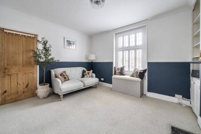 1432403-9-69c2d25...