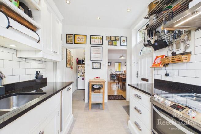 4 bed Terraced for sale Image 8