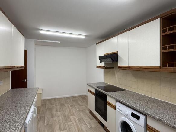 2 bed Bungalow to rent Image 4