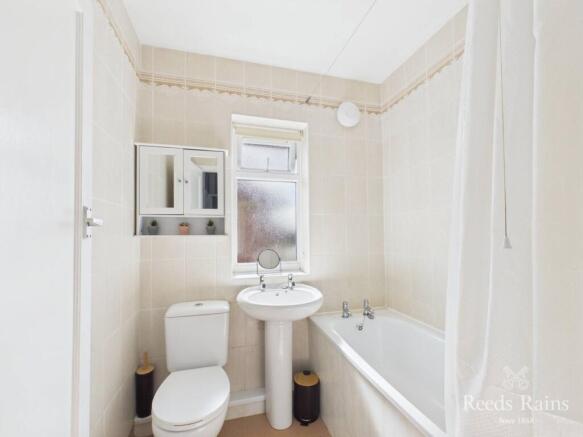 3 bed Semi-Detached for sale Image 12