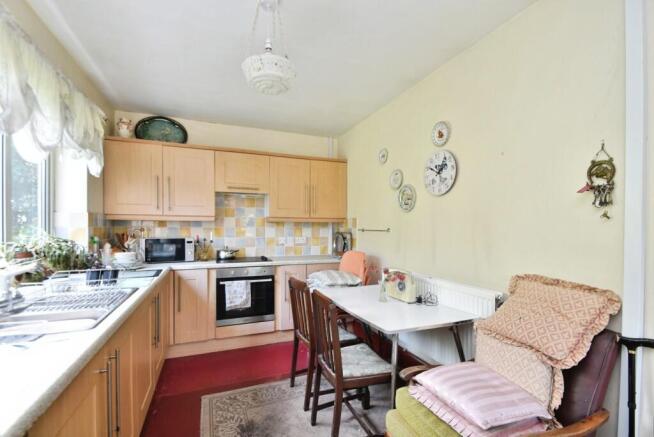 2 bed Semi-Detached for sale Image 5