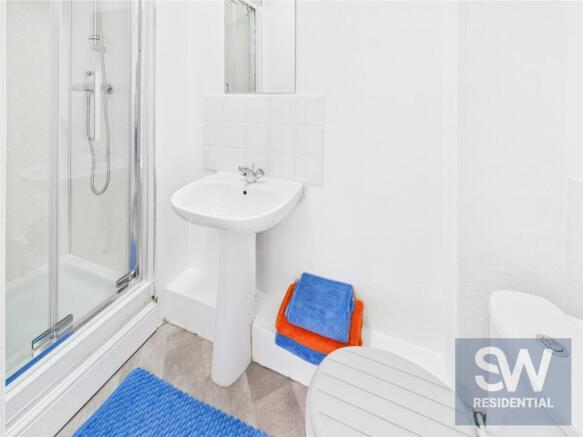 1 bed Apartment to rent Image 11