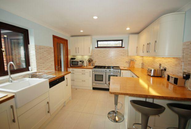 Kitchen/Breakfast Ro