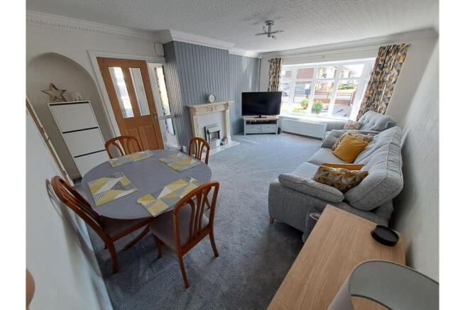 2 bed Semi-Detached Bungalow for sale Image 3