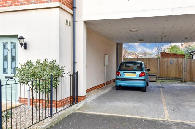 Driveway/Parking