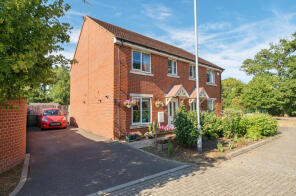 10, Parsons Way, Farnham GU10 1FB