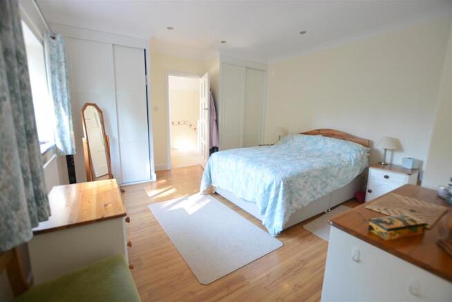 Bed 1.JPG