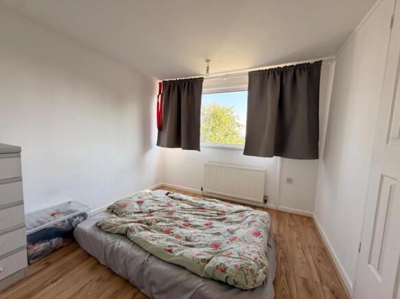3 bed House to rent Image 8