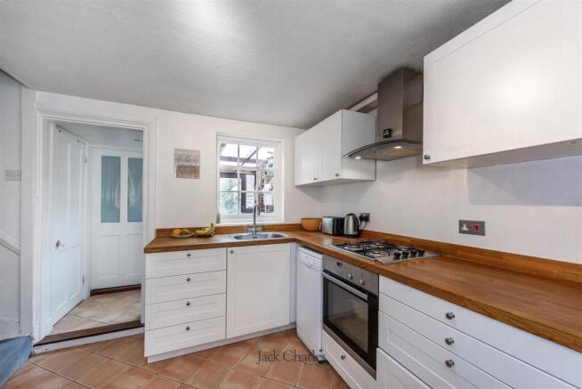 10 Rose St, TN9 2BN 006.jpg