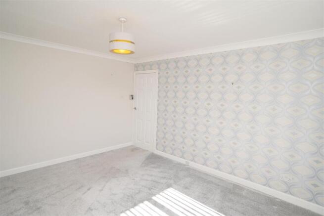 bedroom1.jpg