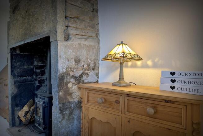 1 bedroom end of terrace house for sale in Winter Hill, Halifax