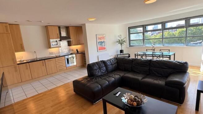 2 bed flat to rent Aytoun Street, Manchester M1 3