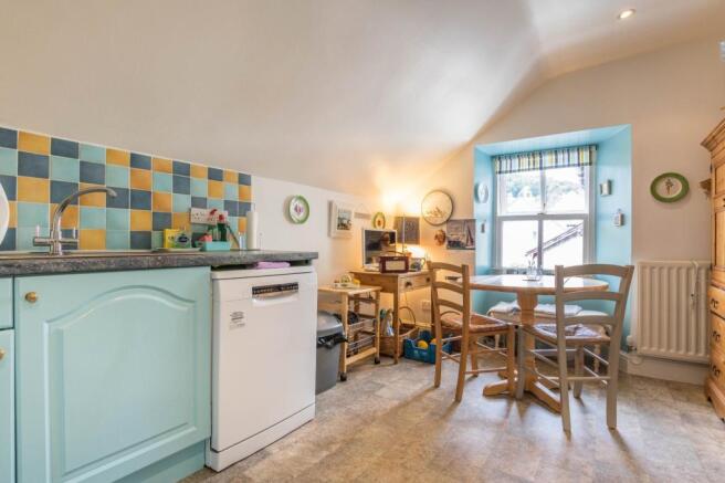 BREAKFAST KITCHEN