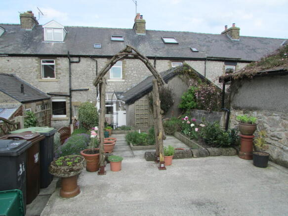 Photo 10