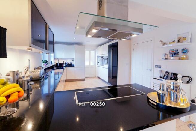 Kitchen & Living room