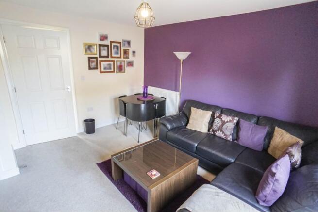 Lounge/Dining Room
