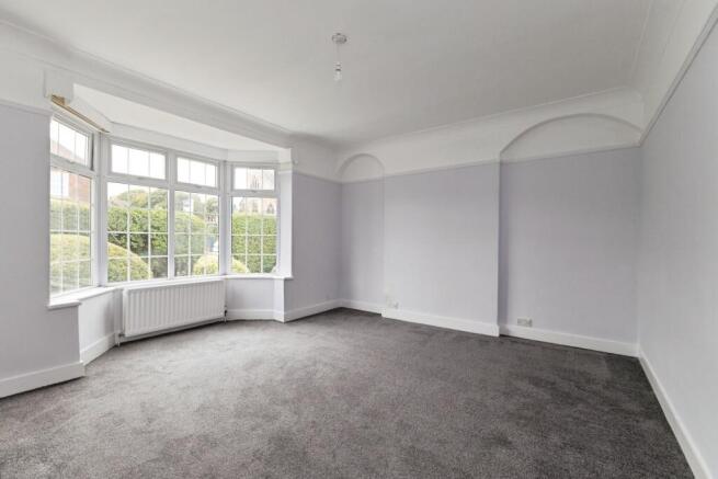 3 bed Apartment for sale Image 6