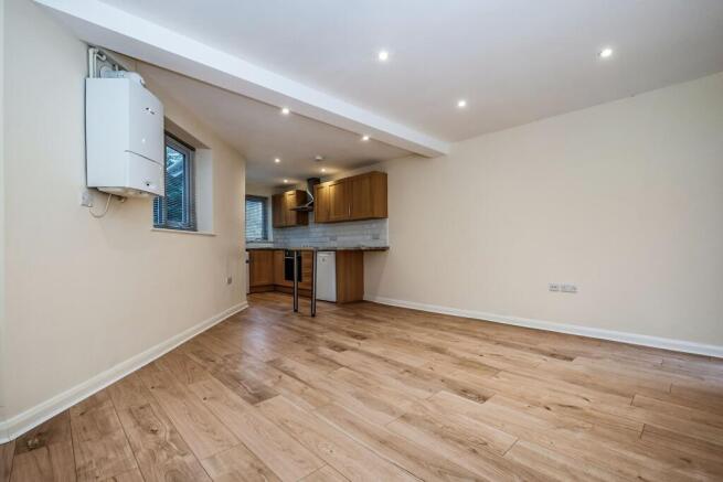 open plan kitchen/lo