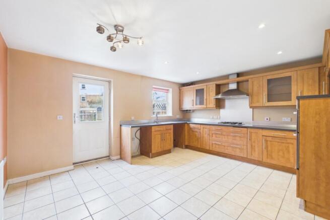 CAM02279G0-PR0065-STILL005