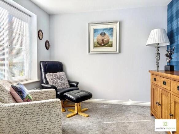 4 bed Detached for sale Image 6