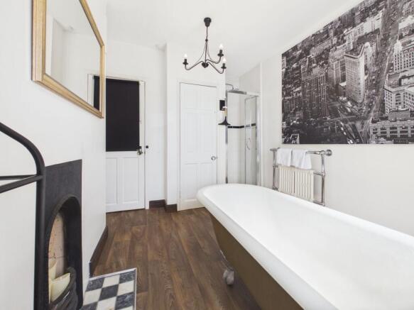 3 bed Terraced for sale Image 12