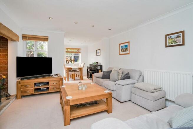 2 Bakerhouse Lane-23_lo.jpg