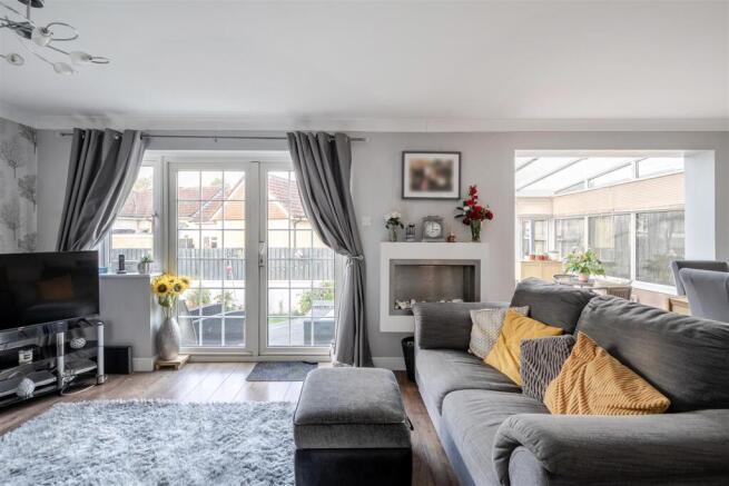 Living Room.jpg