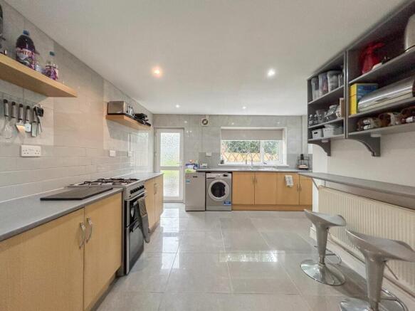 Kitchen/Breakfast Room
