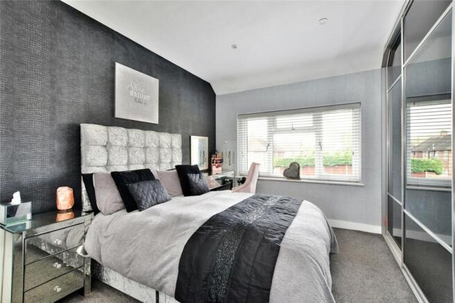 Bedroom 1 - View 1