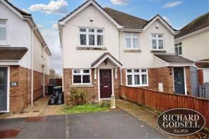 14a, Addiscombe Road, Christchurch BH23 2AE