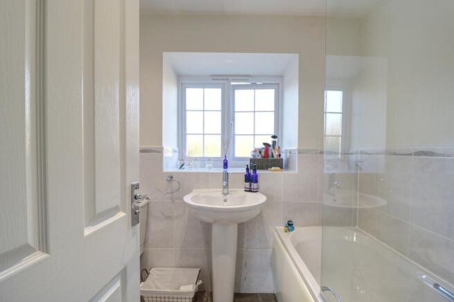 Bathroom 1.1
