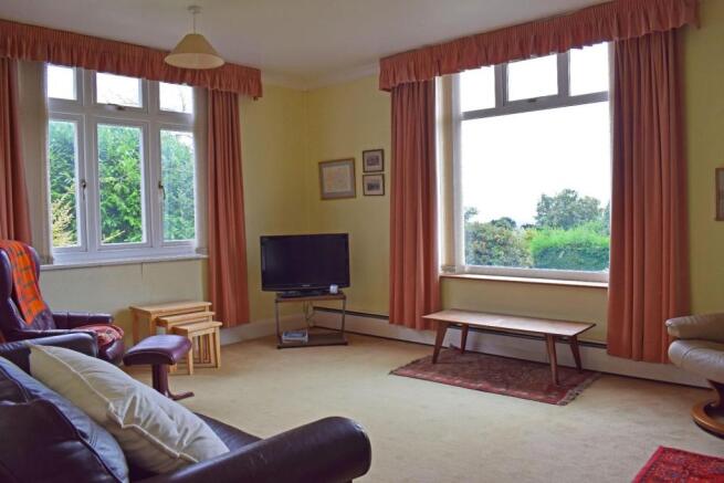 31 High House Drive, lounge 2.jpg