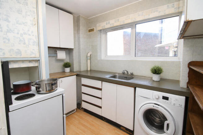 Furze Hill Court, Furze Hill, Hove photo 4